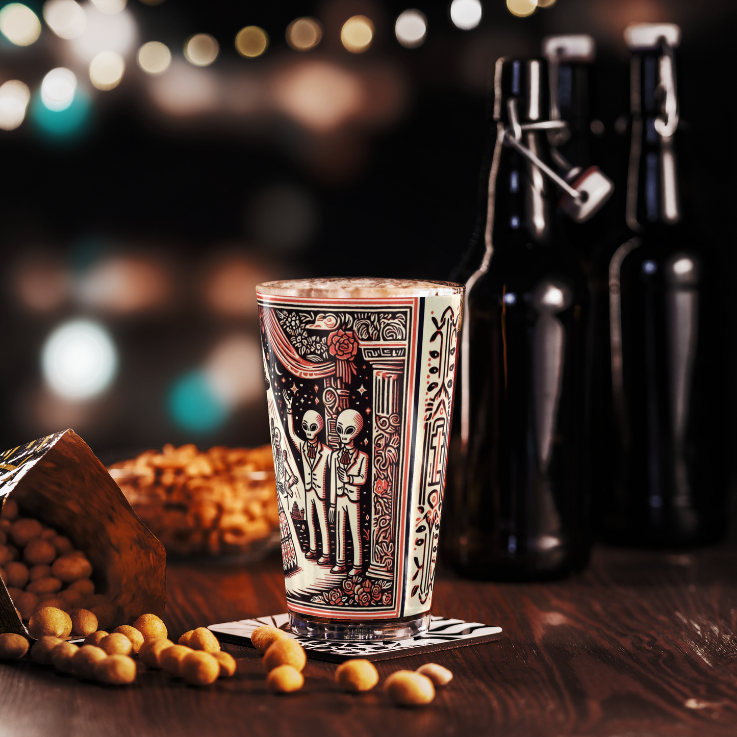 Alien Empire Quince Shaker pint glass